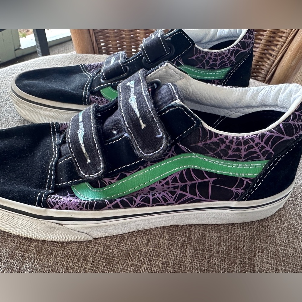 Vans Old Skool V Glow Web/Purple Halloween Glow in the Dark Kids Size 3 sneakers